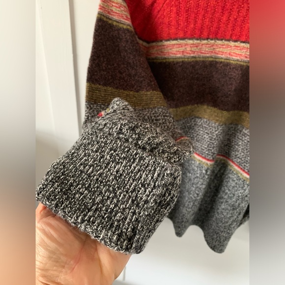 Lambswool Crewneck Warm Boyfriend Sweater, ROOTS Canada, Autumn Outerwear, L - Picture 7 of 14